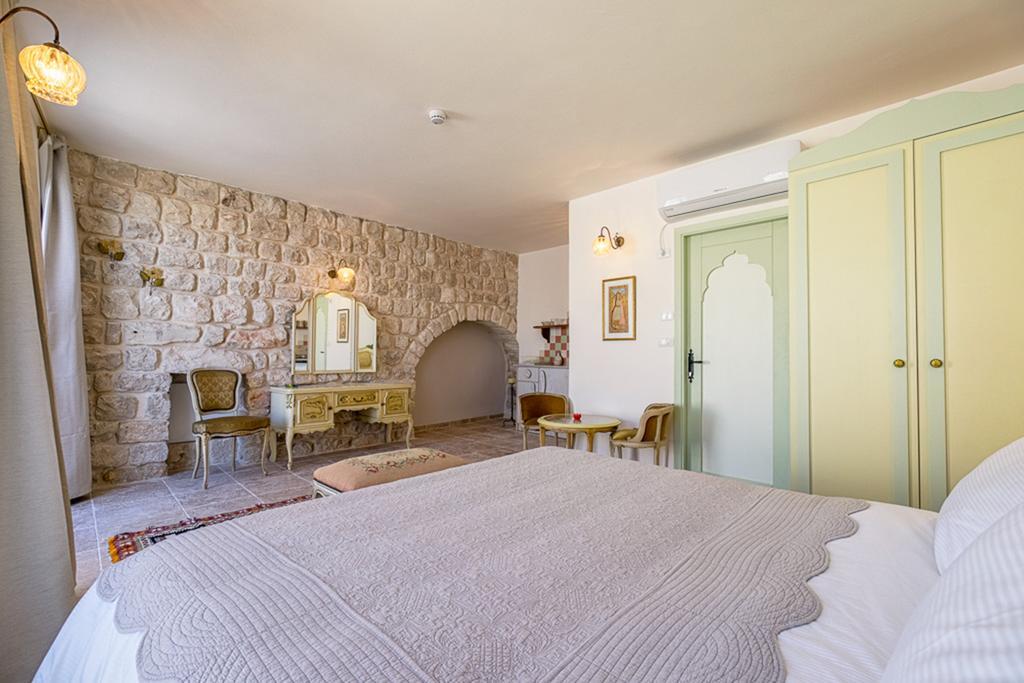 The Way Inn - Boutique Suites Safed Exterior photo